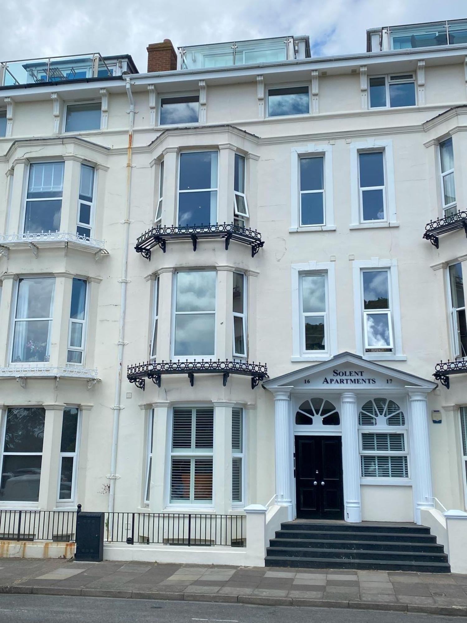 Solent Apartments 朴次茅斯 外观 照片